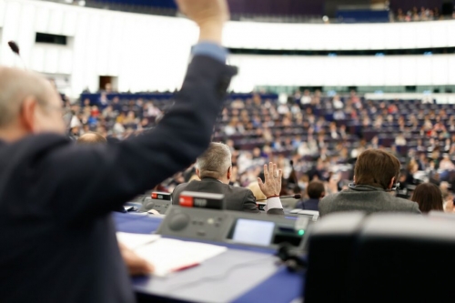 revenu-deputes-Parlement-europeen-1024x683.jpg