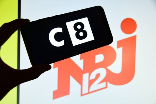 C8 et NRJ 12.jpg